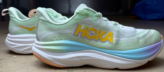 Hoka Skyflow Women's 11B