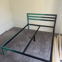 Queen Size Metal Bedframe