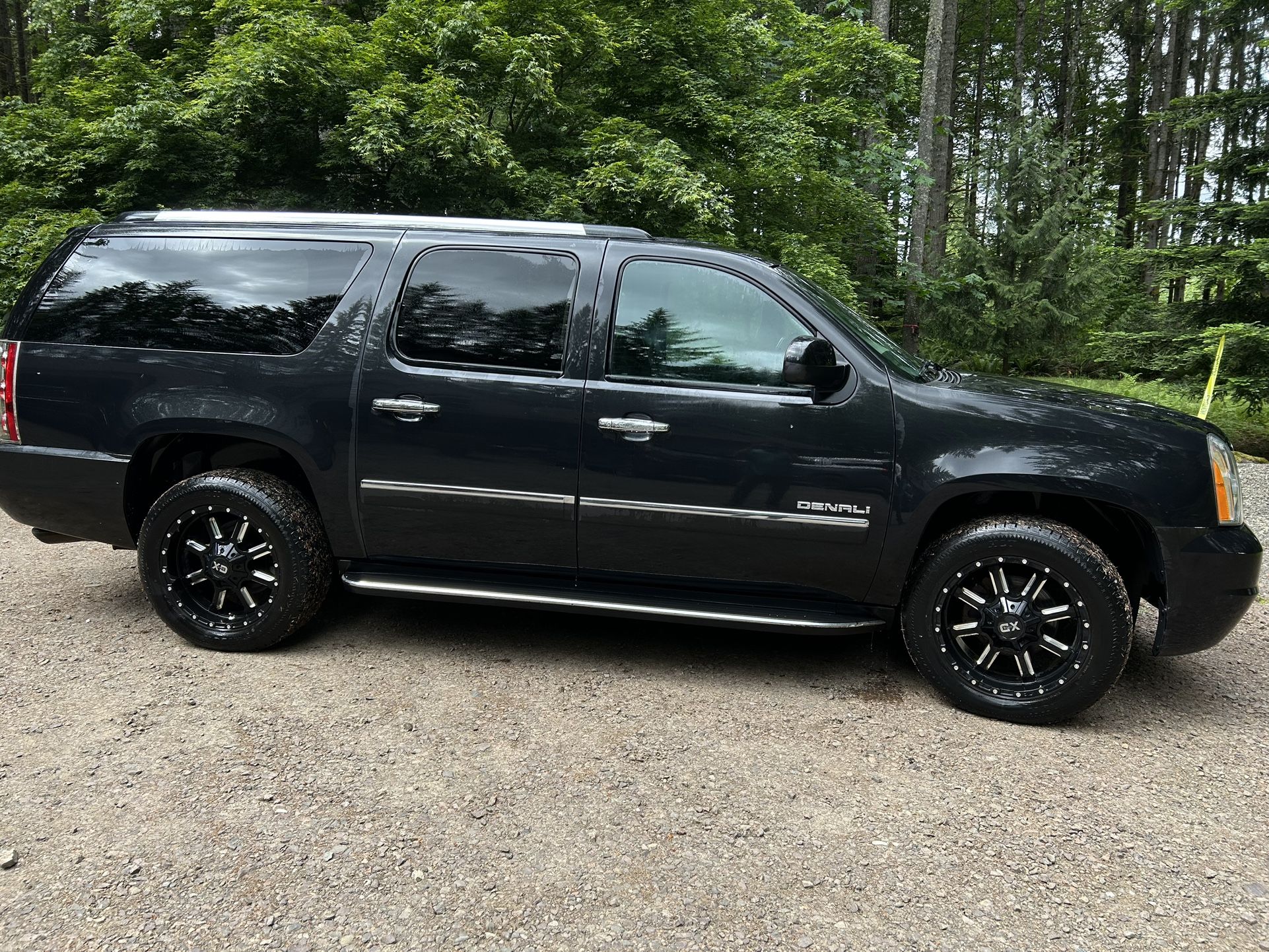 2011 GMC Yukon XL