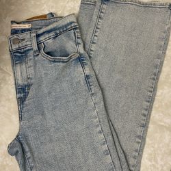 Women’s Levi’s 