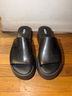 Black Platform Sandal