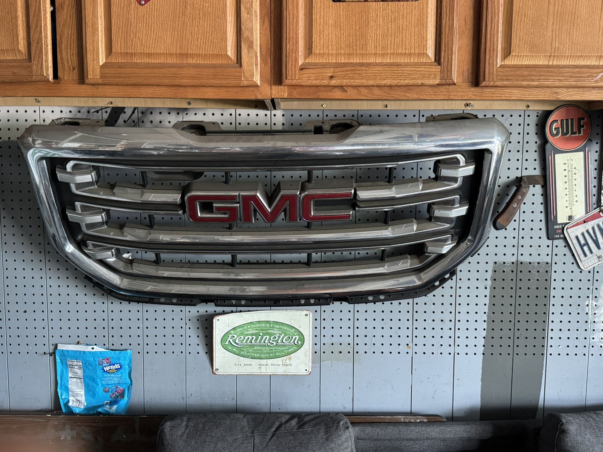 2018 GMC Sierra Grill