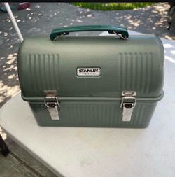 Classic Lunch Box | 10 QT
