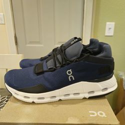 On Running Cloudnova Navy/White 26-99114 Women's Size 11 Men's Size 9