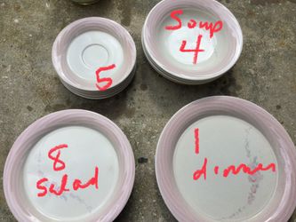 nice set of mix match dishes/bowls
