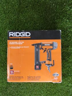 RIDGID Pneumatic 18 Gauge 1-1/2 In. Finish Stapler