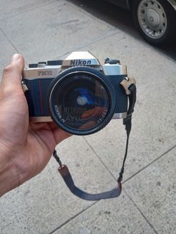Nikon FM10 Film Camera + 35-70mm Lens - Read Description | Need Gone ASAP !