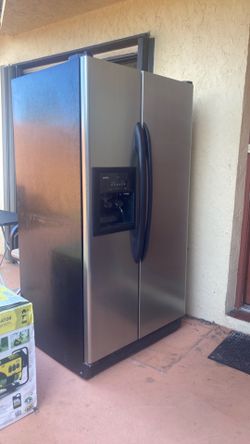 Kenmore coldspot side by side