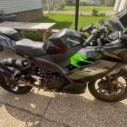 2023 Kawasaki 400 Ninja Black With Green Accents 