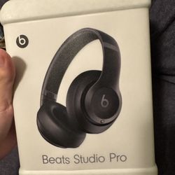 Beats Studio Pro 