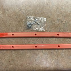PIG Skateboard Rails 