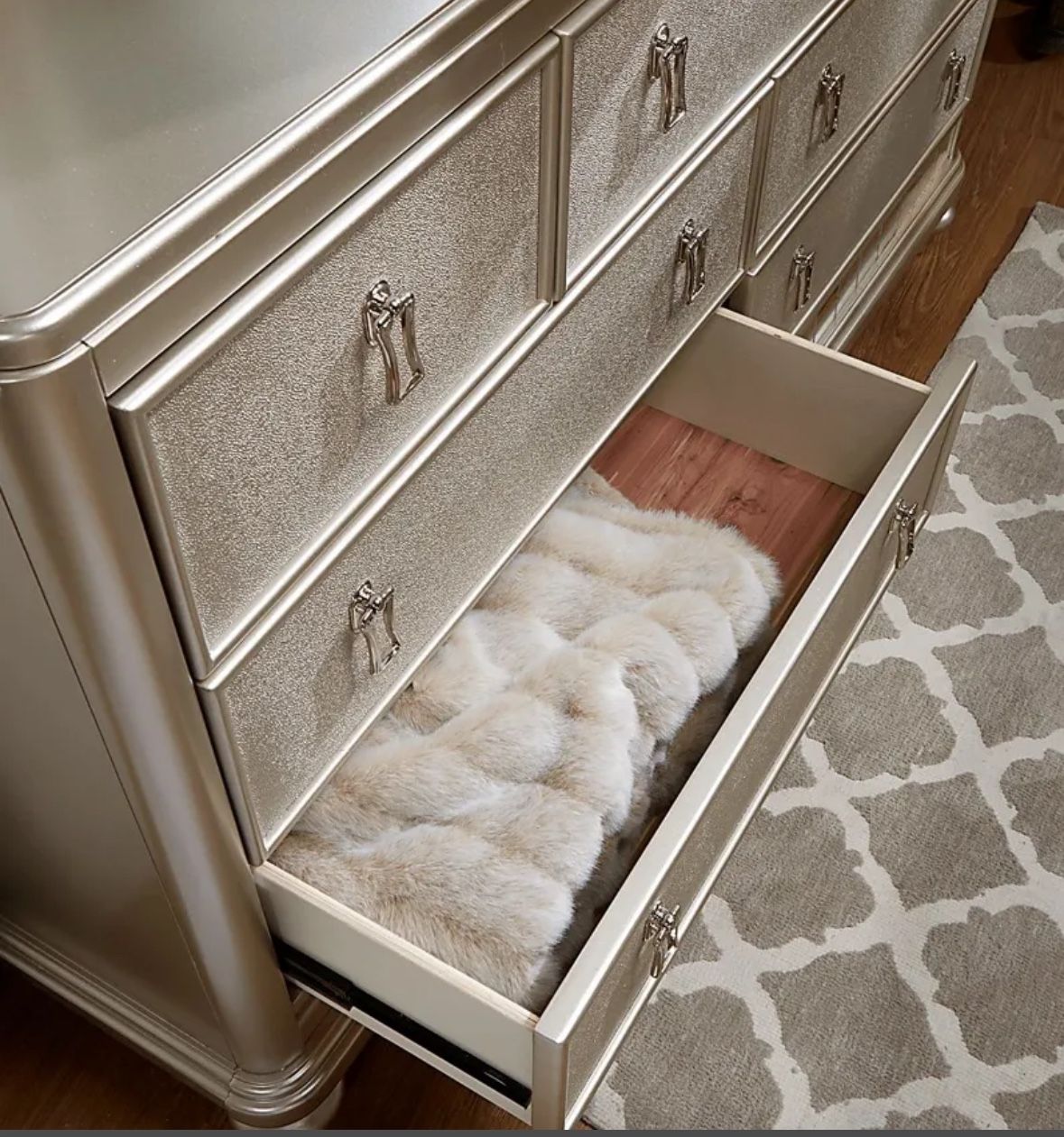 sofia vergara silver dresser sofa vergara dresser and vanity rooms to go collection