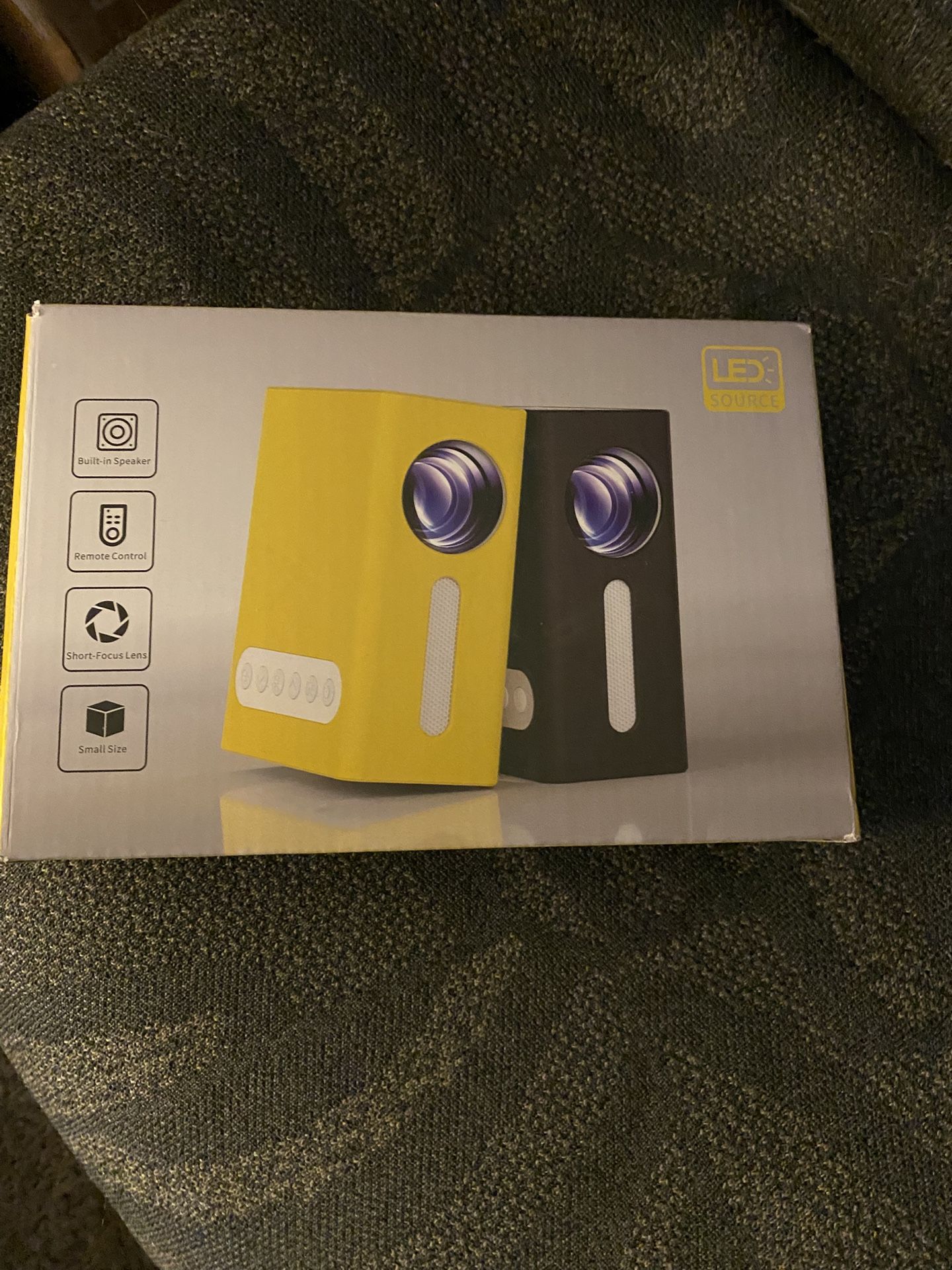 LED Source Mini Projector