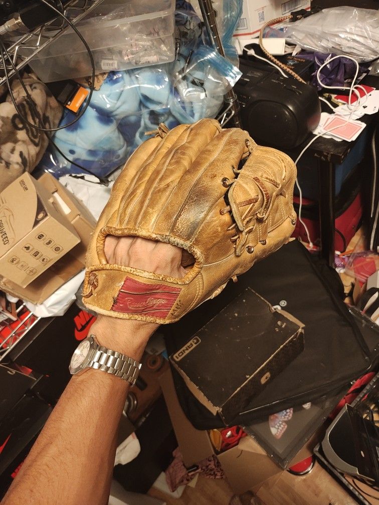 Vintage Rawlings Baseball Glove Mit