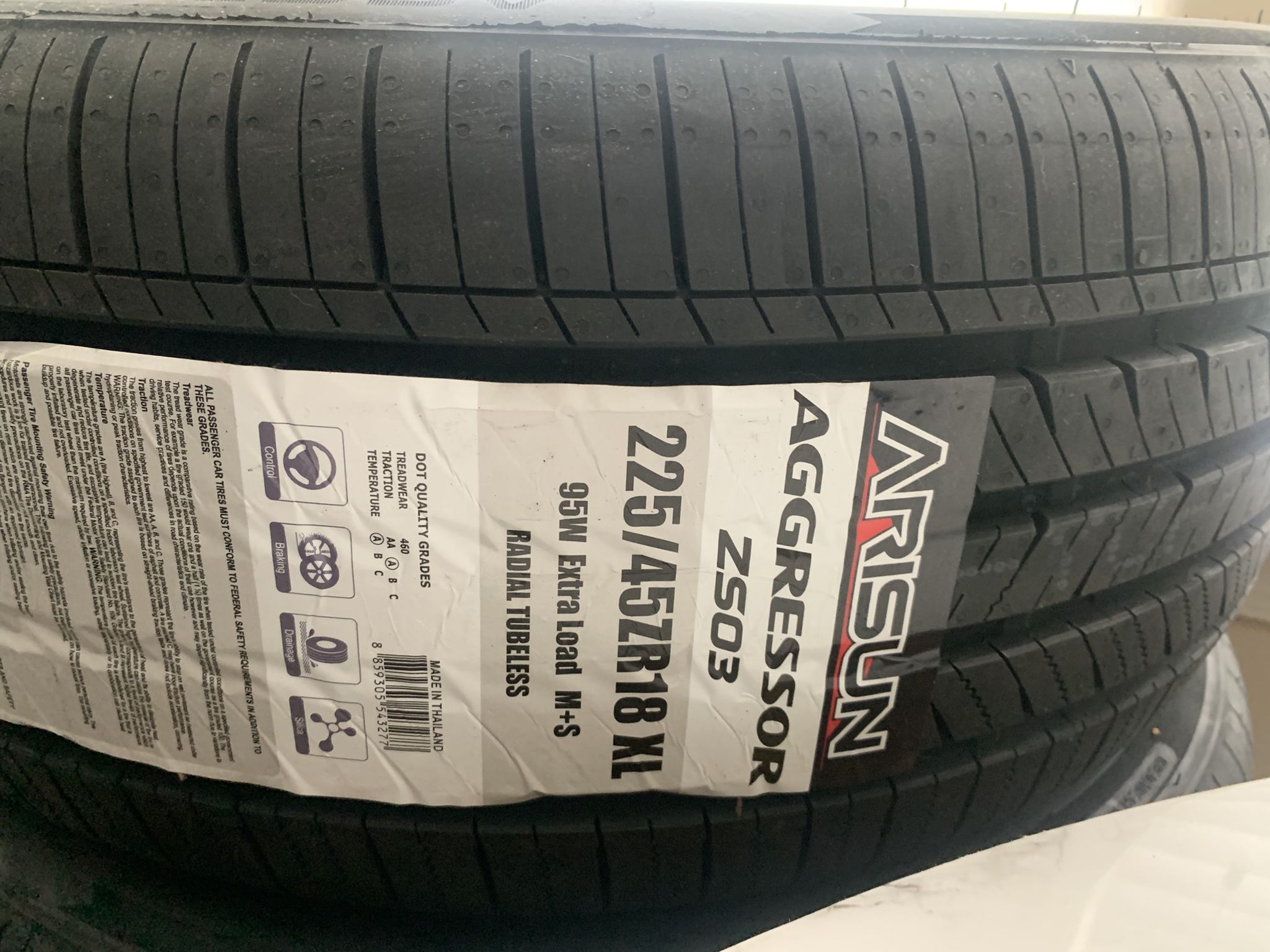 Brand New Set Of Tires 225 45 18