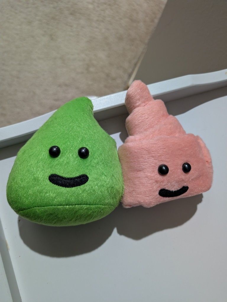 ThinkGeek Plush Sushi 2009 Set Wasabi and Ginger Kawaii Cute Plushies