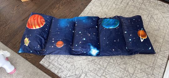 Butterfly Craze Floor Pillow Case - Customizable Queen Floor Bed Insert - Plush Lounger & Studio Apartment Essential - Machine Washable Cover for Gues