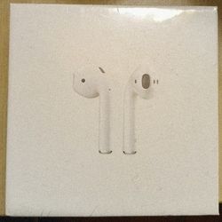 Apple Airpods 2nd Generation With Wireless Charging Case