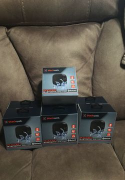 Waterproof Bluetooth Speakersss 🔊 7 in stock