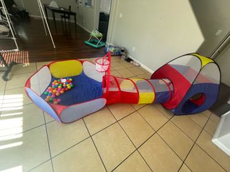 Baby/toddler ball pit