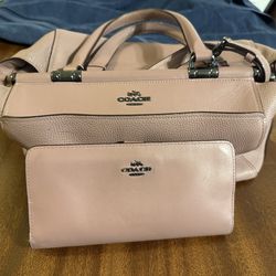 Coach purse with wallet