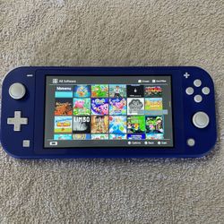 NINTENDO SWITCH LITE + 100 POPULAR SWITCH GAMES INSTALLED