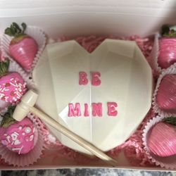 Valentines Day Breakable Heart Chocolate Strawberries