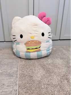 Jumbo hello kitty Squishmallow