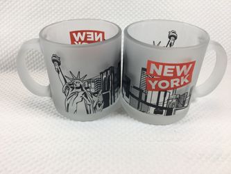 Vintage Souvenir Satin Frosted Glass Mug New York NY Skyline Statue Of Liberty
