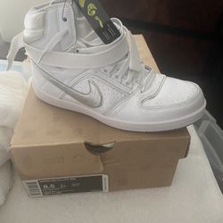 White Nike 
