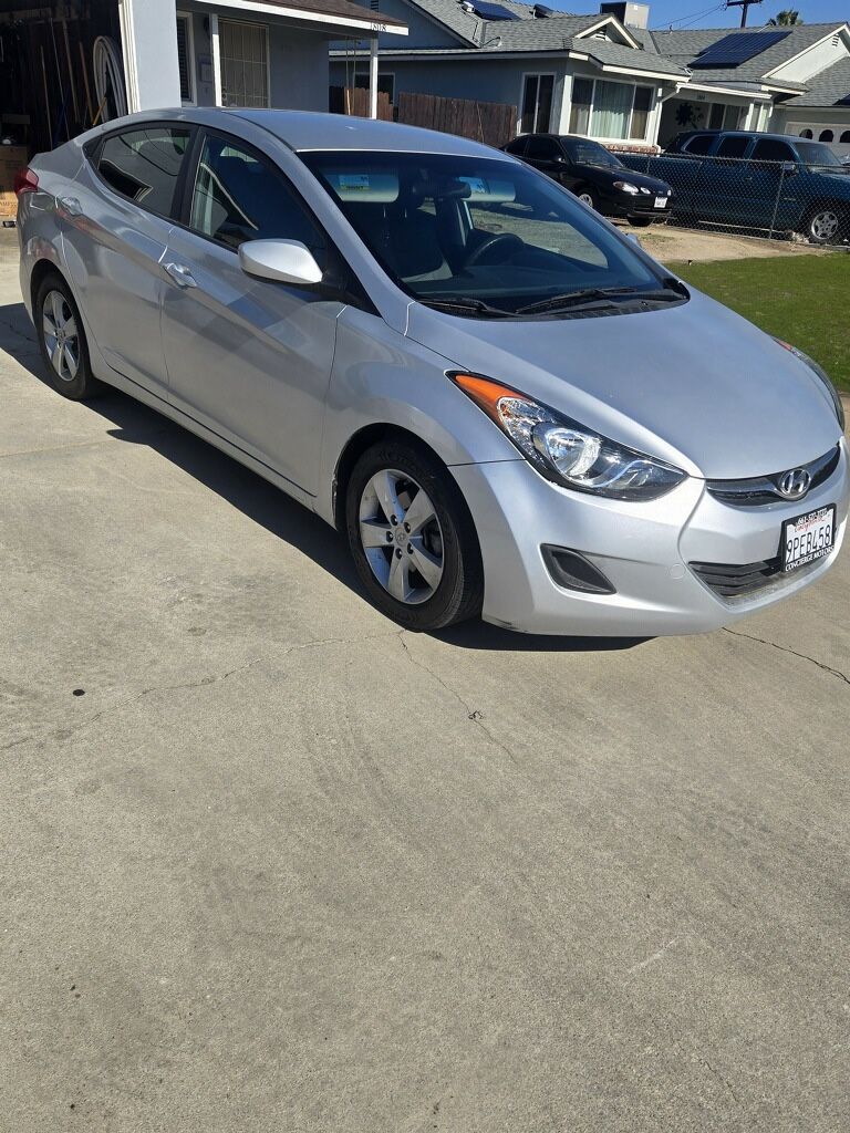 2013 Hyundai Elantra for Sale in Bakersfield, CA - OfferUp