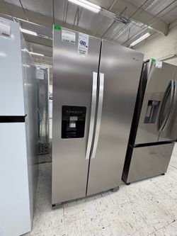 Whirlpool 24.6 cu ft side by side refrigerator in counter depth & monochromatic stainless steel