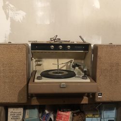 Vintage GE Stereophonic High Fidelity Record Player