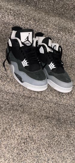 Jordan 4 size 9.5