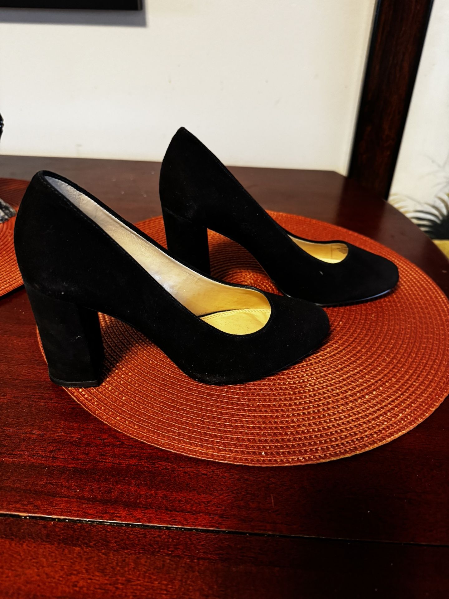 Suede Look Black Pumps Sz 6 1/2