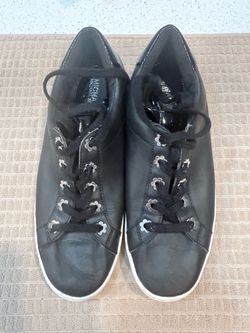 Michael Kors Black Leather IrvingSneakers Floral Eyelets Size 7M