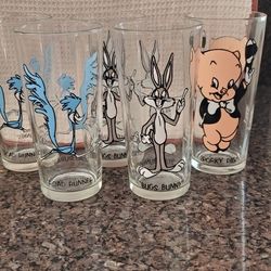 VINTAGE Looney Tune Glasses