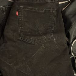 Levis 