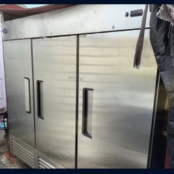 Valpro VP3FDV-HC - Freezer, reach-in, three-section, 81"W, (3) solid hinged doors