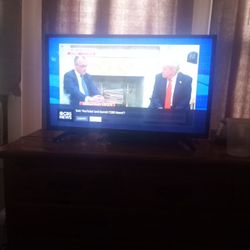 32 Inch Roku Smart Tv