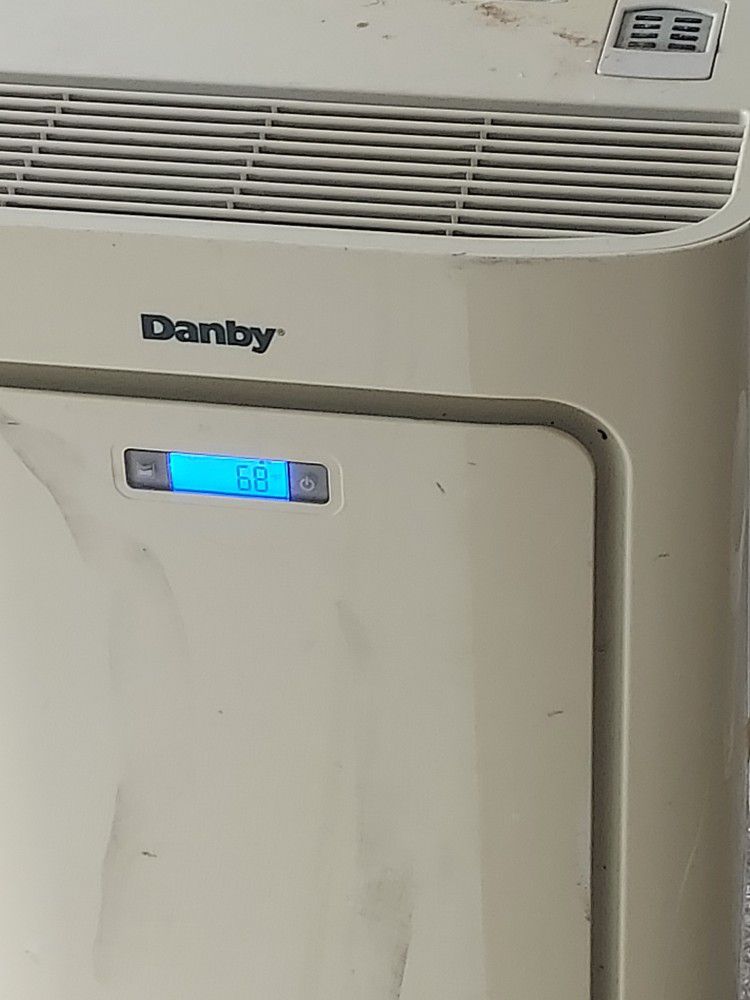 Danby Air Conditioner With Remote