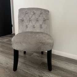 Gray Accent Chair 