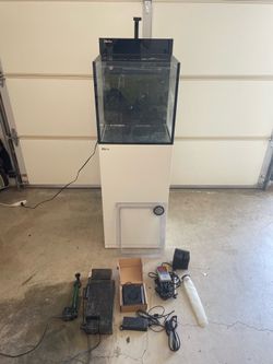 Red Sea Nano Max AIO 20 gal w/ Stand