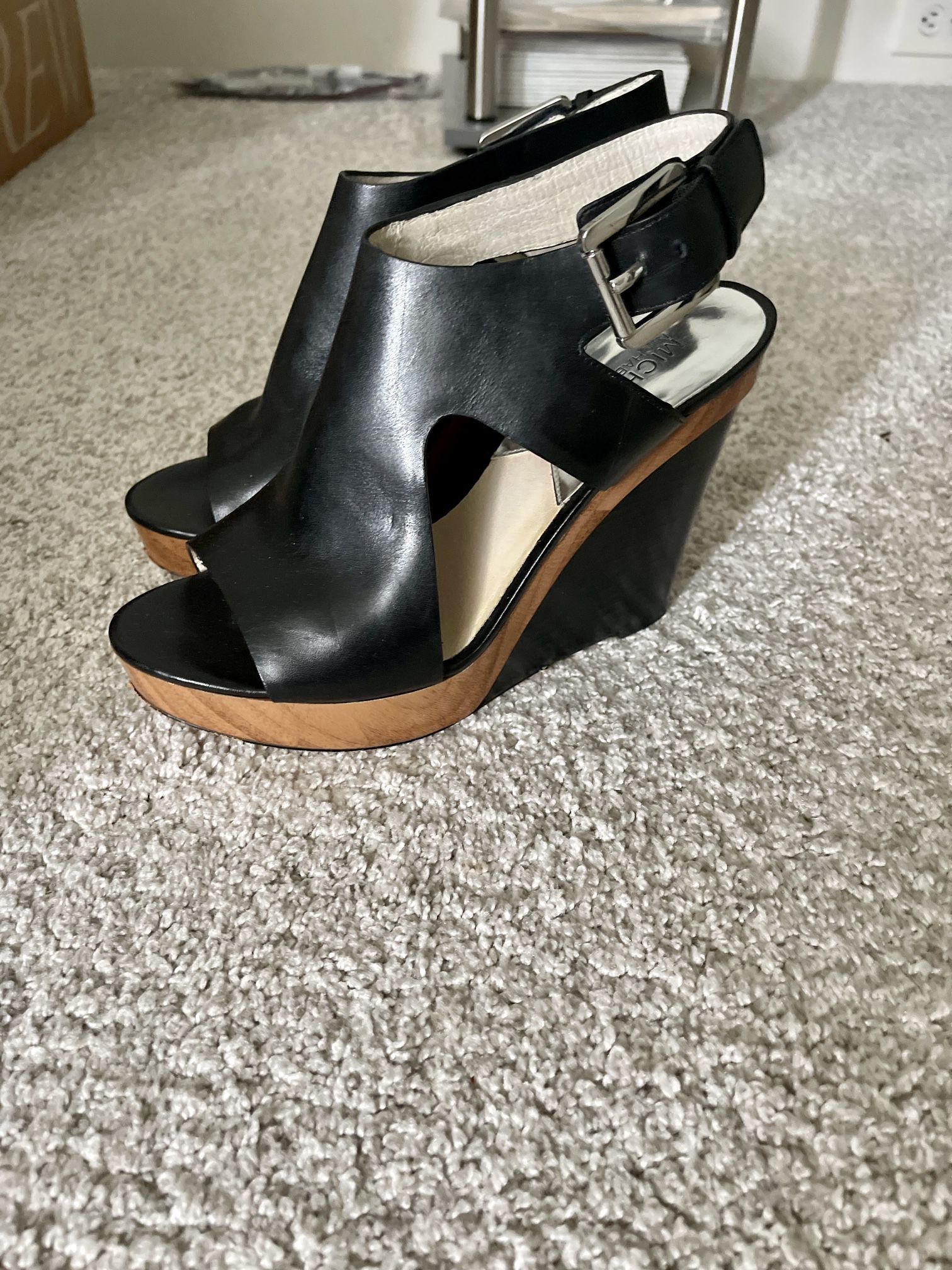 New Michael Kors Women’s Wedges Sandals Size 7