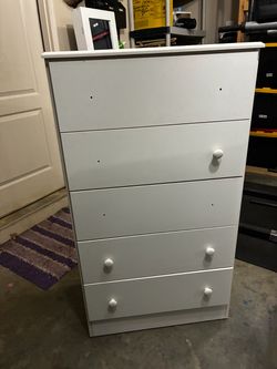 5 drawer dresser - white