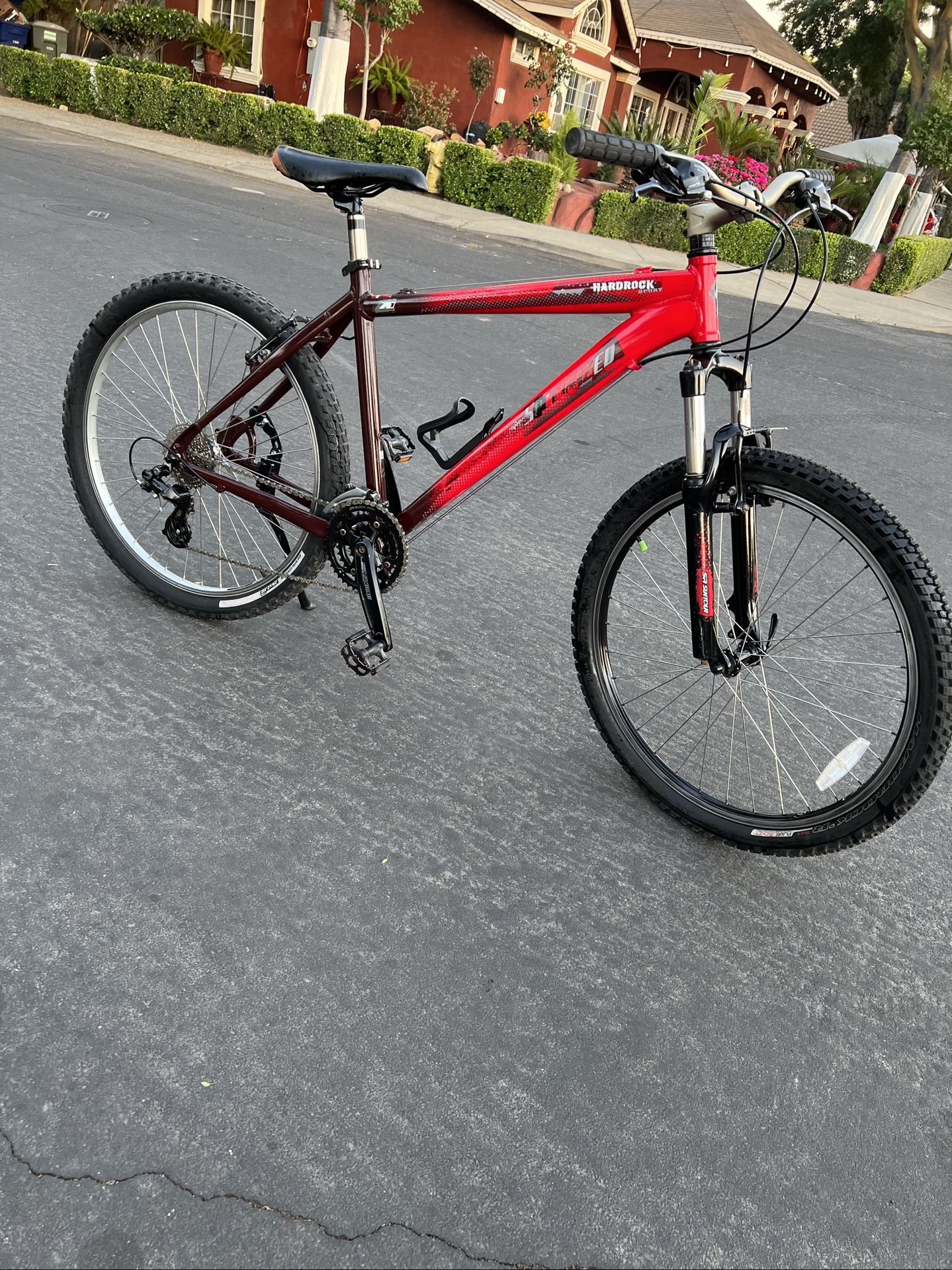 Specialized Hardrock Sport Mountain Bike