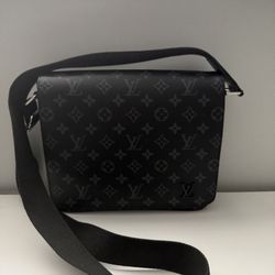 Louis Vuitton Messenger