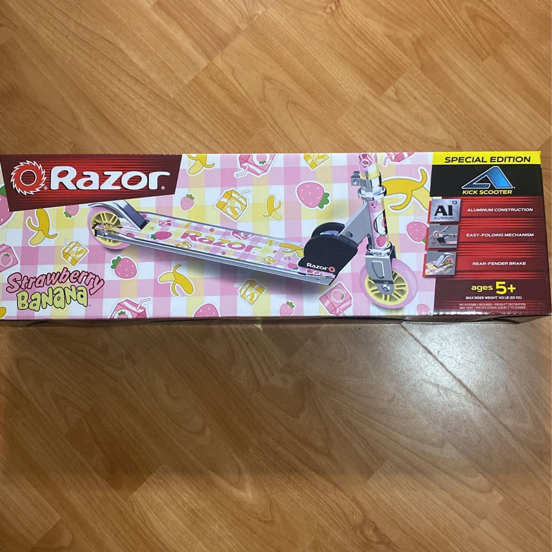 Razor Scooter Strawberry Banana (Special edition)