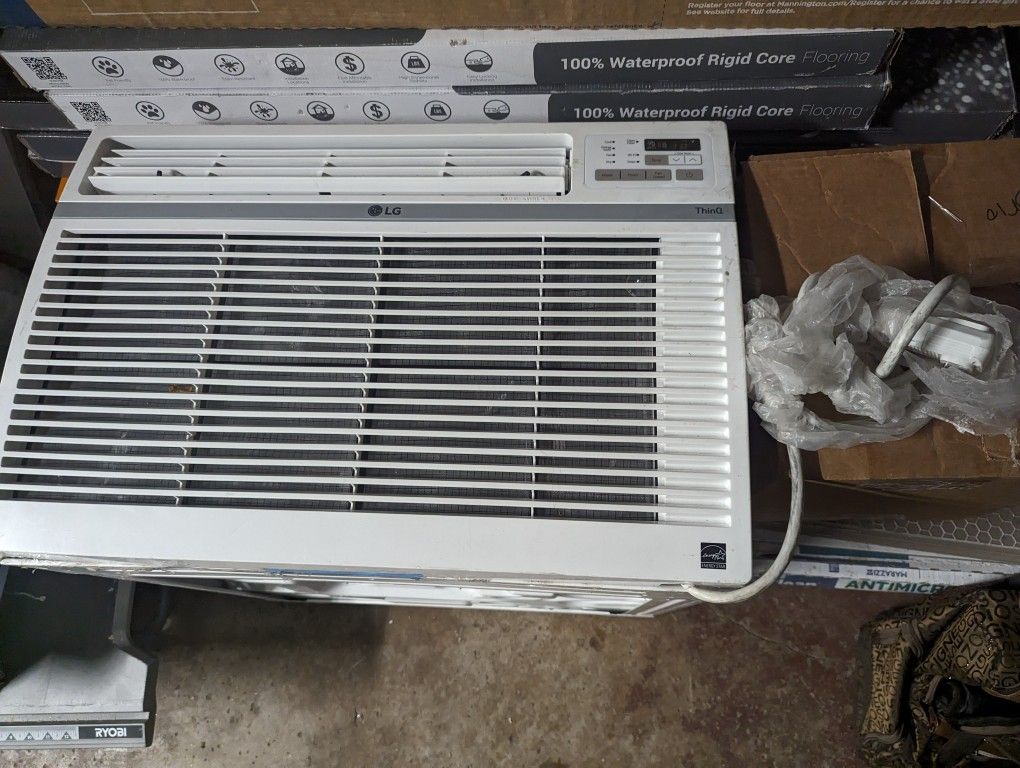 LG 15,000 Btu Air Conditioner