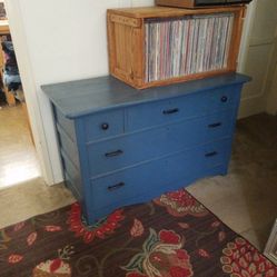 Vintage 5 Drawer Dresser 4ft W x 30 in H Distressed Bottom Drawer Is Slightly detached at bottom 